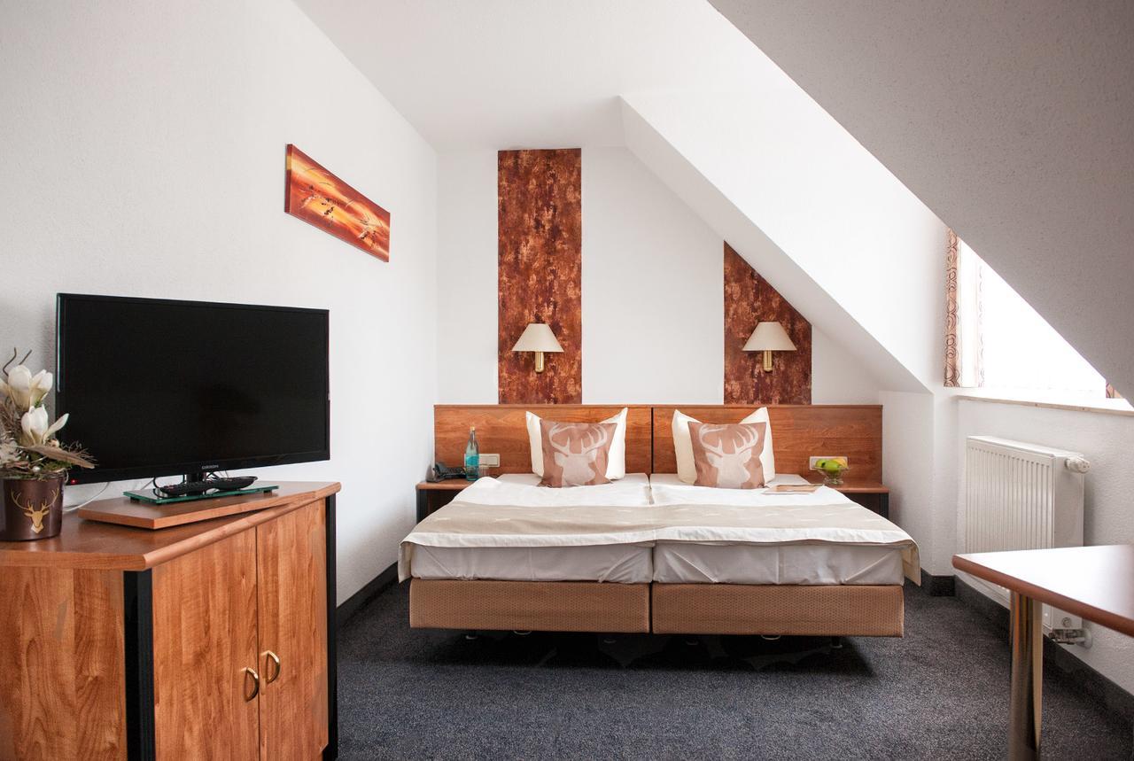 Hotel & Restaurant Zum Hirsch Romhild Zewnętrze zdjęcie